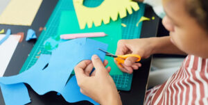 <b>Taller de collage familiar</b>